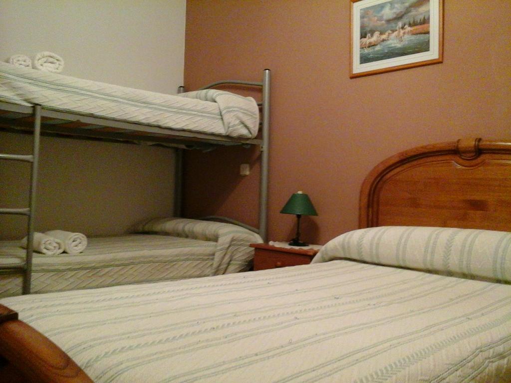 Vega de Espinareda Hostal Pinera الغرفة الصورة